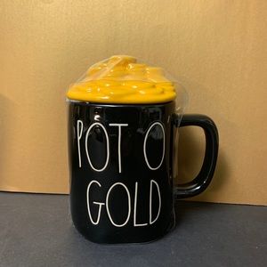 Rae Dunn brand new POT O’ GOLD Mug with topper